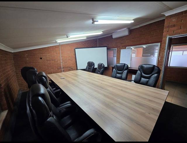 1,968M² WAREHOUSE TO LET IN ALRODE
